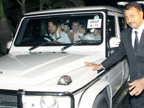 இந்தியர்களை தெறிக்கவிட்ட ஆடம்பர மன்னன் ஜஸ்டின் பீபர்..!