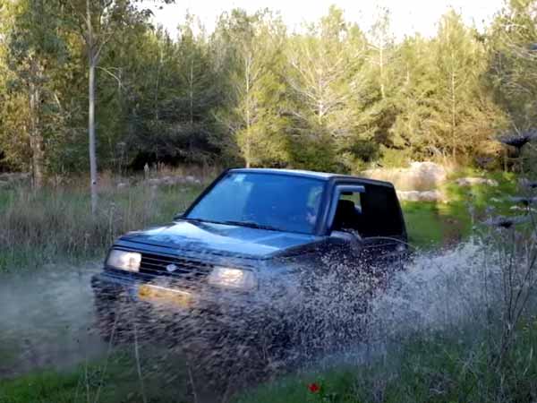 பழைய காரை விற்கவேண்டுமா? இவரை பின்பற்றுங்கள்..!