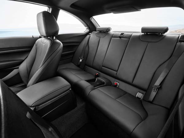 விரைவில் வெளியாகும் 2017 பி.எம்.டபுள்யூ 2 சிரீஸ் மாடல்கள் 