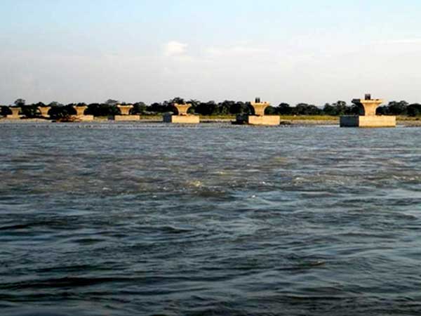 பிரம்மபுத்திரா நதியில் சீனாவிற்கு ’செக்’ வைத்த இந்தியா