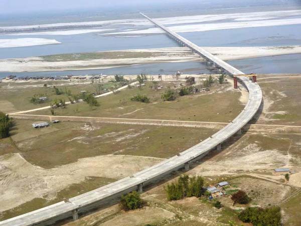 பிரம்மபுத்திரா நதியில் சீனாவிற்கு ’செக்’ வைத்த இந்தியா