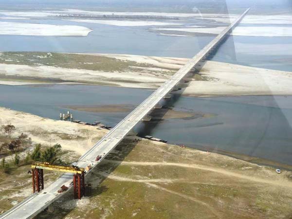 பிரம்மபுத்திரா நதியில் சீனாவிற்கு ’செக்’ வைத்த இந்தியா