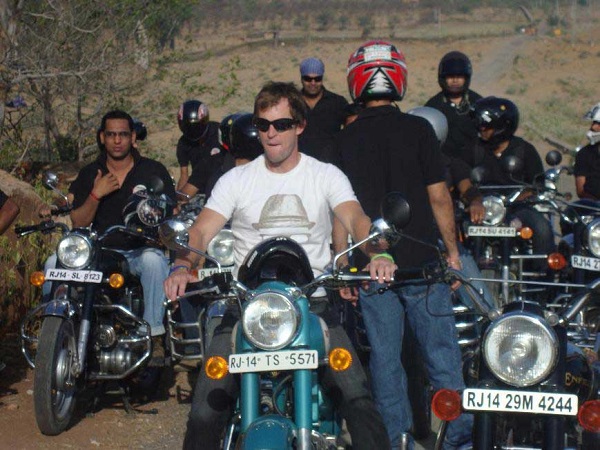 ராயல் என்ஃபீல்டு காதலராக மாறிய ஜாண்டி ரோட்ஸ்..!