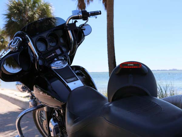 சாதாரண ஹெல்மெட்டை ஸ்மார்ட் ஹெல்மெட் ஆக மாற்றும் சாதனம்..! சாதாரண ஹெல்மெட்டை ஸ்மார்ட் ஹெல்மெட் ஆக மாற்றும் சாதனம்..!