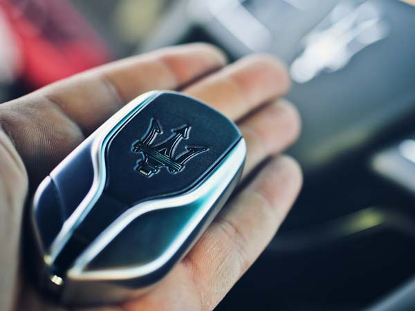 மசேரட்டி மசேரட்டி