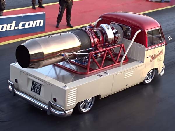 வோக்ஸ்வேகன் டிரக்கில் ஒரு அசுரத்தனமான கஸ்டமைசேஷன்!