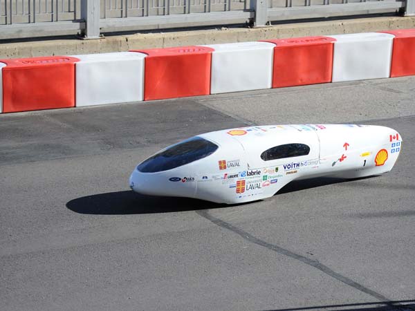 1,153 கிமீ மைலேஜ் கொண்ட காரை தயாரித்து மாணவர்கள் அசத்தல்..!