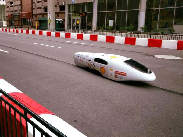 1,153 கிமீ மைலேஜ் கொண்ட காரை தயாரித்து மாணவர்கள் அசத்தல்..!