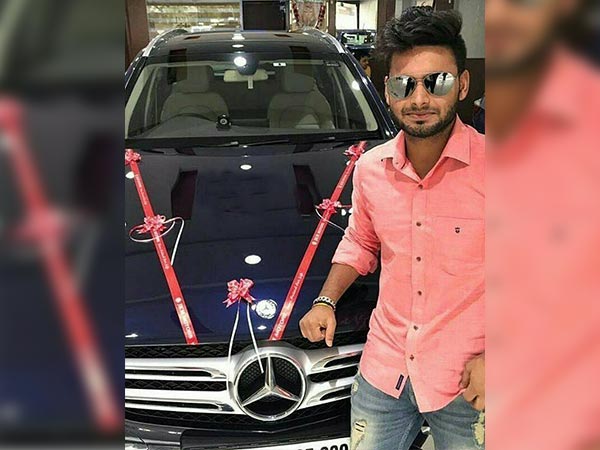 ஐபிஎல் சம்பளத்தின் மூலம் மெர்சிடிஸ் கார் வாங்கிய ரிஷாப்..!