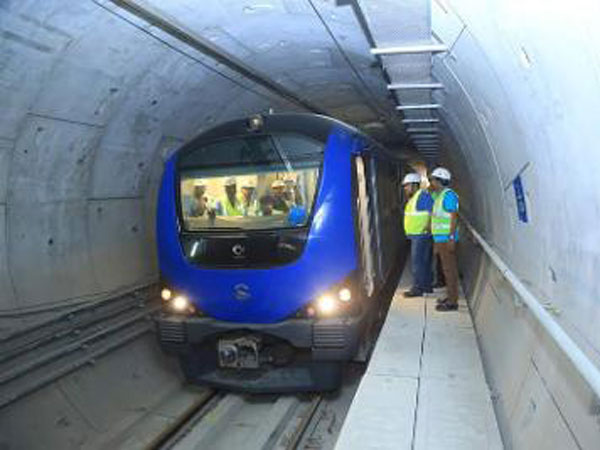 குவியும் மக்கள் கூட்டம்... சென்னை சுரங்க மெட்ரோ ஹிட்டோ ஹிட்!