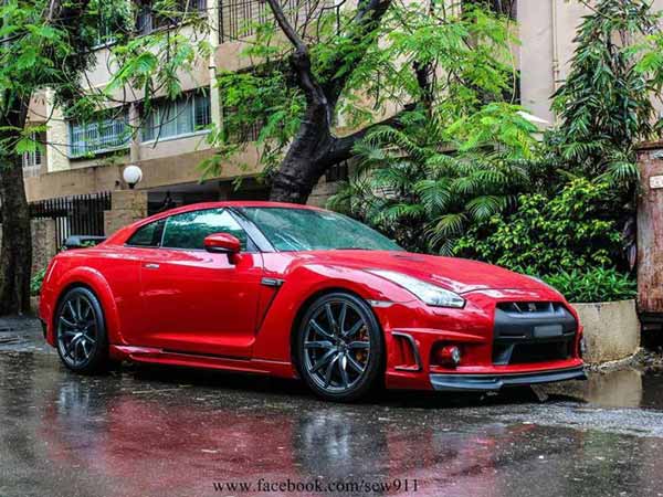 அரிதான ‘காட்ஸில்லா’வை விற்பனை செய்த சச்சின் டெண்டுல்கர்.!