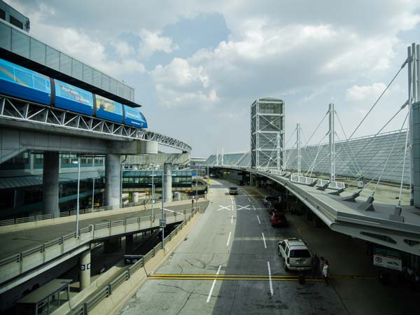 உலகின் பிரம்மாண்டமான டாப்-10 கார் பார்க்கிங் இடங்கள்!