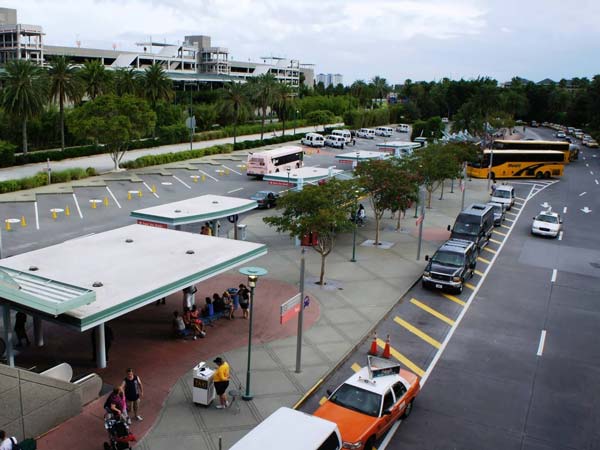 உலகின் பிரம்மாண்டமான டாப்-10 கார் பார்க்கிங் இடங்கள்!