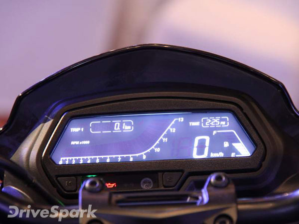 பஜாஜ் டாமினோர்400 பைக் விலை மீண்டும் உயர்வு..!