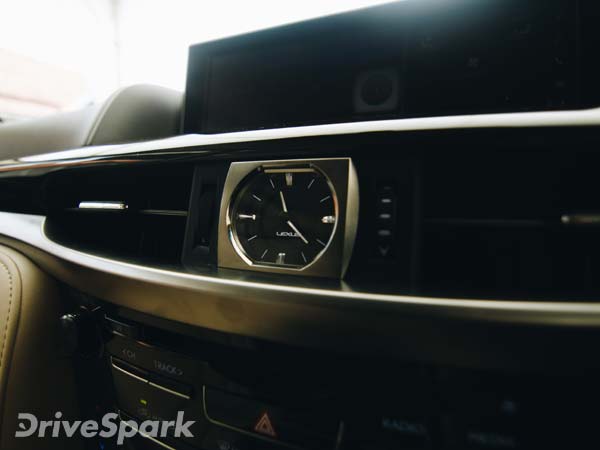 லெக்சஸ் எல்எக்ஸ்450டீ காரின் டெஸ்ட் டிரைவ் ரிப்போர்ட்!