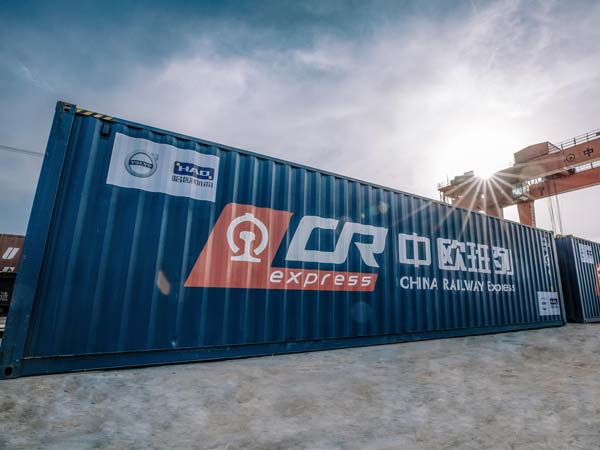 ஐரோப்பா செல்லும் 'மேட் இன் சைனா' வால்வோ கார்கள்!