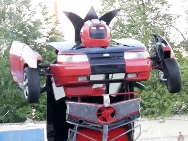 நிழலிருந்து நிஜத்திற்கு மாறிய டிரான்ஸ்ஃபார்மர் கார்..!!