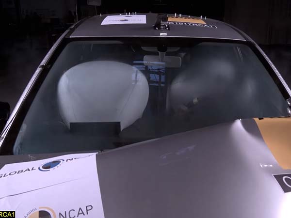 க்ராஷ் டெஸ்ட்டில் ஜமாய்த்த இந்தியா வரும் புதிய ரெனோ கேப்டுர் எஸ்யூவி!