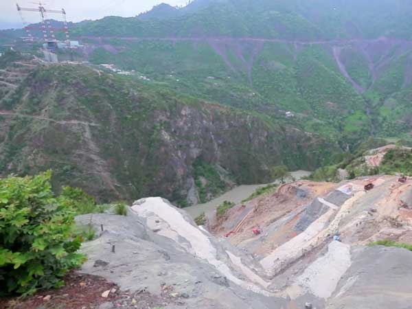 விரைவில் திறப்பு விழா காணும் உலகின் உயரமான ரயில்வே பாலம்..!!