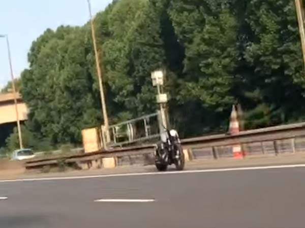 இது தான் உண்மையான கோஸ்ட் ரைடர்? இது தான் உண்மையான கோஸ்ட் ரைடர்?