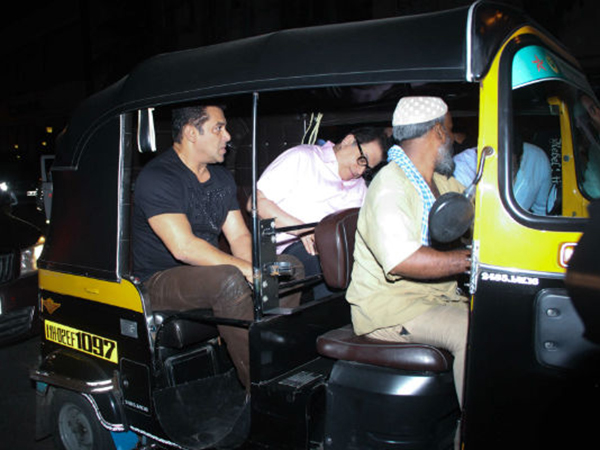 சைக்கிள் மற்றும் ஆட்டோவில் பயணித்த சல்மான் கான்..!! சைக்கிள் மற்றும் ஆட்டோவில் பயணித்த சல்மான் கான்..!!