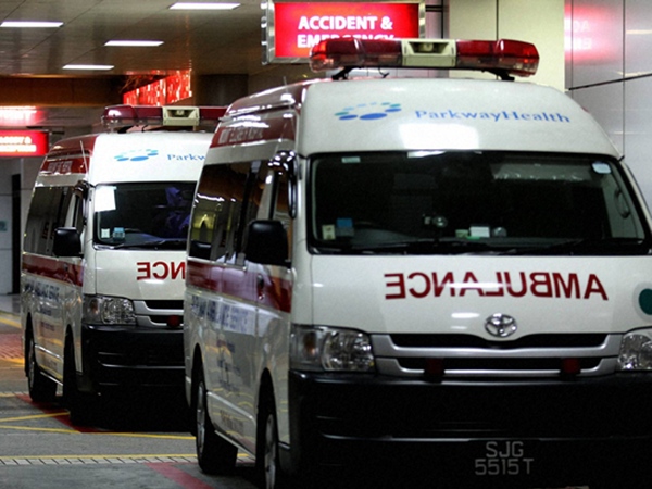 பைக் மெக்கானிக் தயாரித்த இரு சக்கர வாகன ஆம்புலன்ஸ்..!!