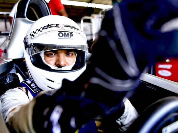 நடிப்பிலும் கார் பந்தயத்திலும் கலக்கும் நடிகர் ஜெய்..!!