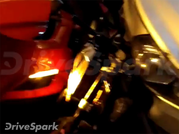 விபத்தில் சிக்கிய புத்தம் புது ஃபோர்டு மஸ்டாங் கார்!