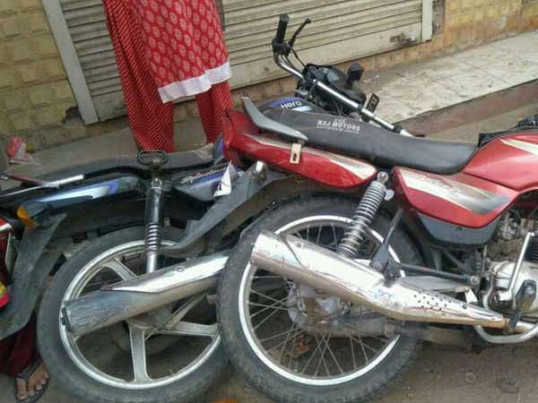 கார் சாவி கொடுத்த தந்தைக்கு அதிர்ச்சியளித்த சிறுவன்..!!