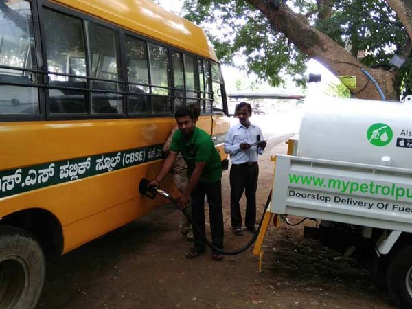 முதல்முறையாக டீசலை டோர் டெலிவிரி பெறும் வசதி பெங்களூரில் அறிமுகம்!