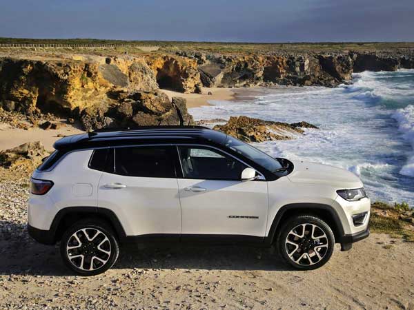 இந்திய சந்தையில் சூறாவளியாக நுழைய உள்ள ஜீப் காம்பஸ் கார்..!!