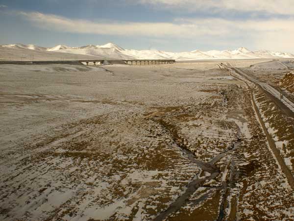 உலகின் மிக உயரமான ரயில் பாதையை அமைக்கிறது இந்தியா..!!
