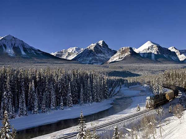 உலகின் மிக உயரமான ரயில் பாதையை அமைக்கிறது இந்தியா..!!