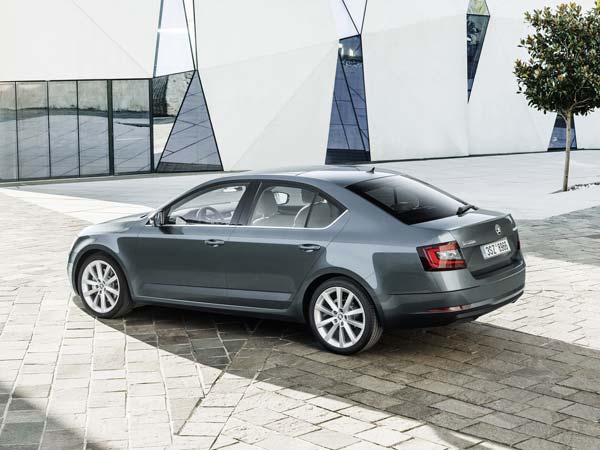 ஸ்கோடாவின் அதிகம் விற்பனையாகும் கார் மாடல் இது தான்..!!