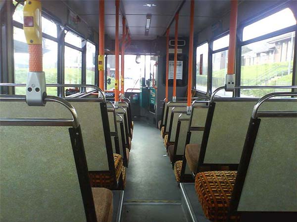  பஸ்களில் சீட் பெல்ட் கொடுக்கப்படுவதில்லை... ஏன் தெரியுமா?