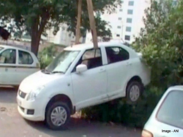 நெடுஞ்சாலையில் நடந்த விபத்தில் இளைஞர் பலி..!!