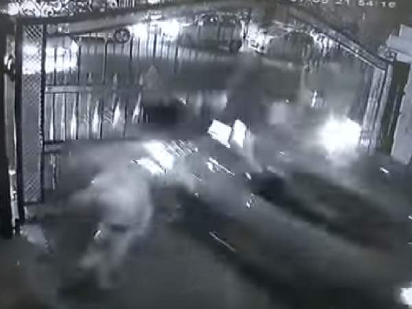 ராணுவ அதிகாரி வீட்டில் ஆடம்பர காரை திருட முயன்ற திருடன்..!!