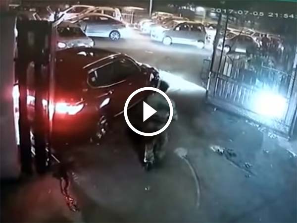 ராணுவ அதிகாரி வீட்டில் ஆடம்பர காரை திருட முயன்ற திருடன்..!!