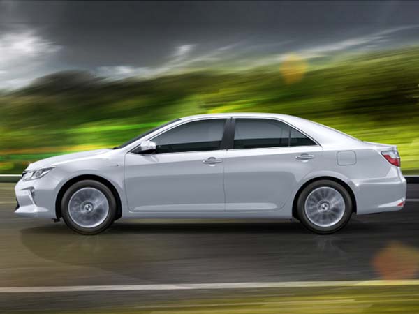 ஹைஃபிரிட் கார் பற்றி டொயோட்டா வெளியிட்ட புதிய முடிவு..!!