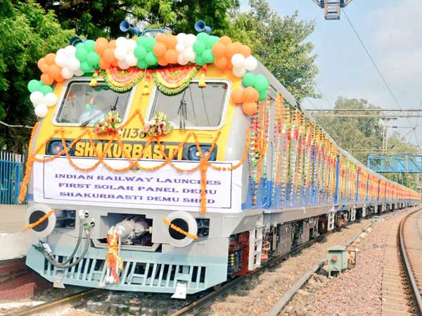 சோலார் ரயில் போக்குவரத்து இந்தியாவில் அறிமுகம்..!!