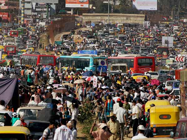 அபராதம் வசூலிக்க காவல்துறை கையாளும் புதிய யுக்தி..!!