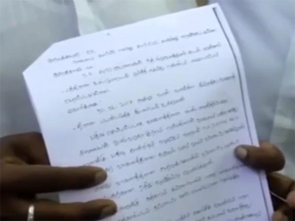 ஸ்கூட்டரை பதிவு லஞ்சம் தர மறுத்த உரிமையாளர்..!!