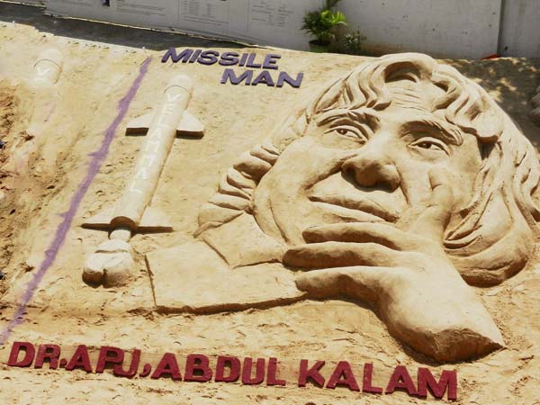 அப்துல் கலாமிற்கு ஆட்டோ டிரைவர் செய்த நன்றிக்கடன்..!!