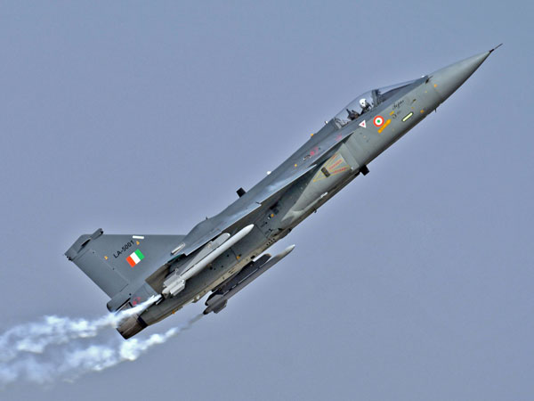  ஆளில்லாமல் இயங்கும் தேஜஸ் போர் விமானம்: சிறப்புத் தகவல்கள்!