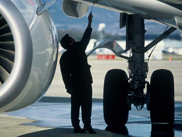 இந்தியாவில் விரைவில் அமையும் விமான சர்வீஸ் மையங்கள்..!!