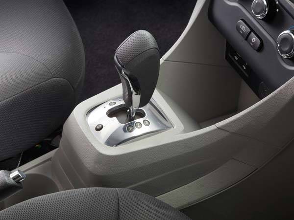 சந்தோஷம் தரும் பட்ஜெட்டில் வருகிறது டாடா டியாகோ காரின் புதிய ஏஎம்டி மாடல்!