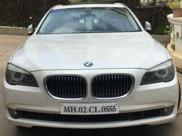 நடிகர் ஷாரூக்கான் கார் விற்பனைக்கு ஃபேஸ்புக்கில் விளம்பரம்... உண்மை என்ன?