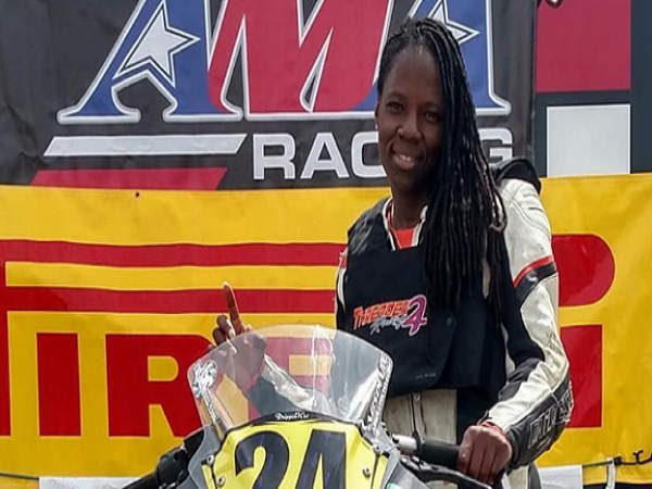 ஹெல்மெட் இல்லாமல் நடித்த ஸ்டண்ட் கலைஞர் விபத்தில் மரணம்..!!