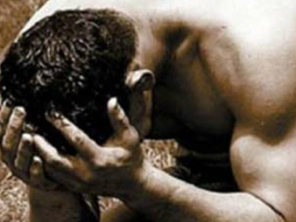 லம்போர்கினி ஹுரகேன் காரை அப்பளமாக்கிய மதுபோதை இளைஞர்..!!