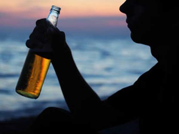 லம்போர்கினி ஹுரகேன் காரை அப்பளமாக்கிய மதுபோதை இளைஞர்..!!